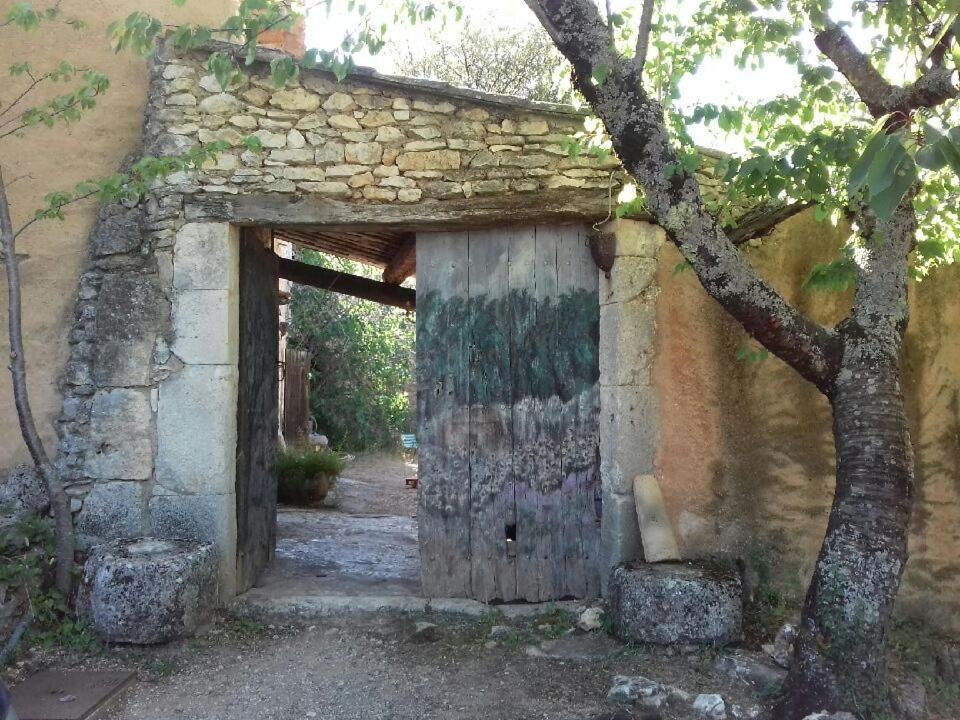 Le Jas Des Aiguiers Hotel Saint-Saturnin-d'Apt Buitenkant foto