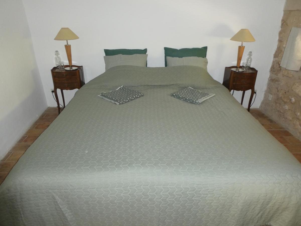 Le Jas Des Aiguiers Hotel Saint-Saturnin-d'Apt Buitenkant foto