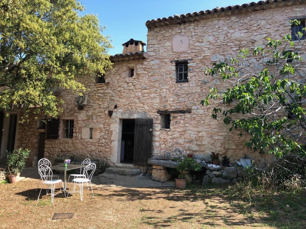 Le Jas Des Aiguiers Hotel Saint-Saturnin-d'Apt Buitenkant foto
