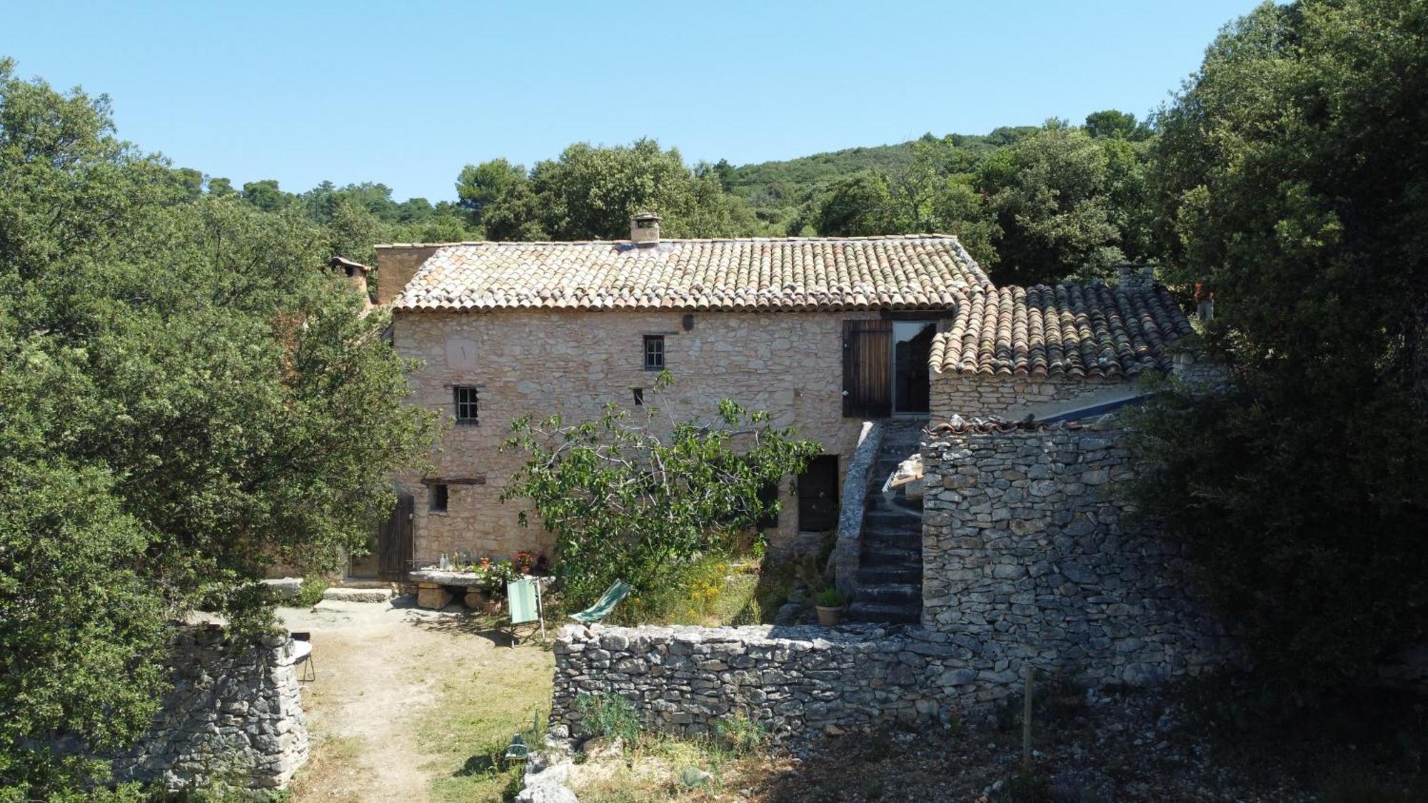 Le Jas Des Aiguiers Hotel Saint-Saturnin-d'Apt Buitenkant foto