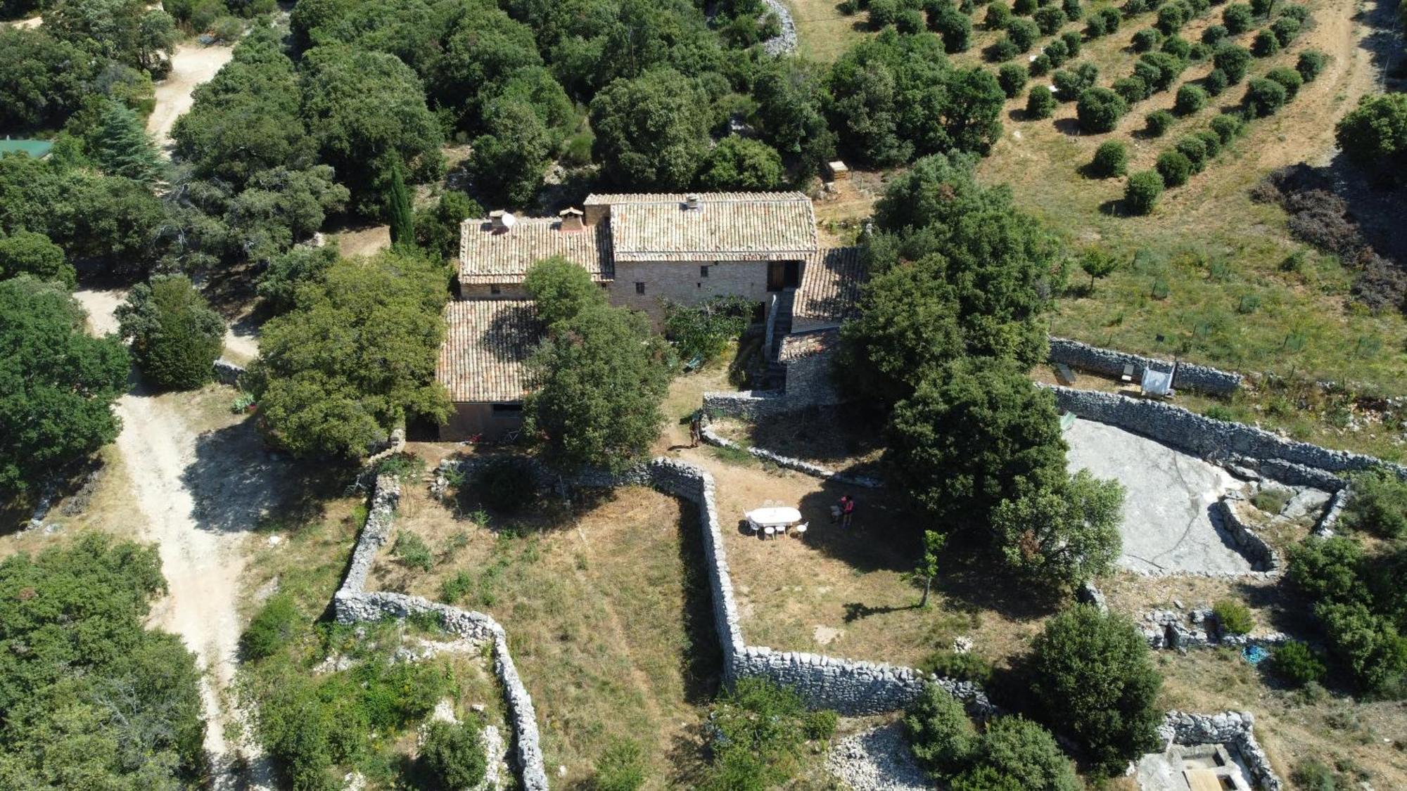 Le Jas Des Aiguiers Hotel Saint-Saturnin-d'Apt Buitenkant foto